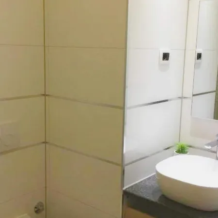 Modern And Cozy With Terrace In Kastel Kambelovac - Two Bedroom Apartment *